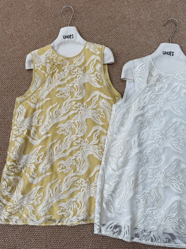 新中式盘扣圆领无袖重工提花刺绣国风气质显瘦女小衫