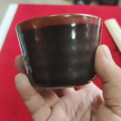 瓷片瓷片，各种摆件，沙锅，