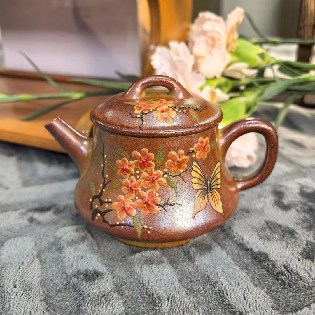 【百年港陶】048柴烧黄段​​“蝶恋花影”​​“​​心有所栖，妙笔生花​​”