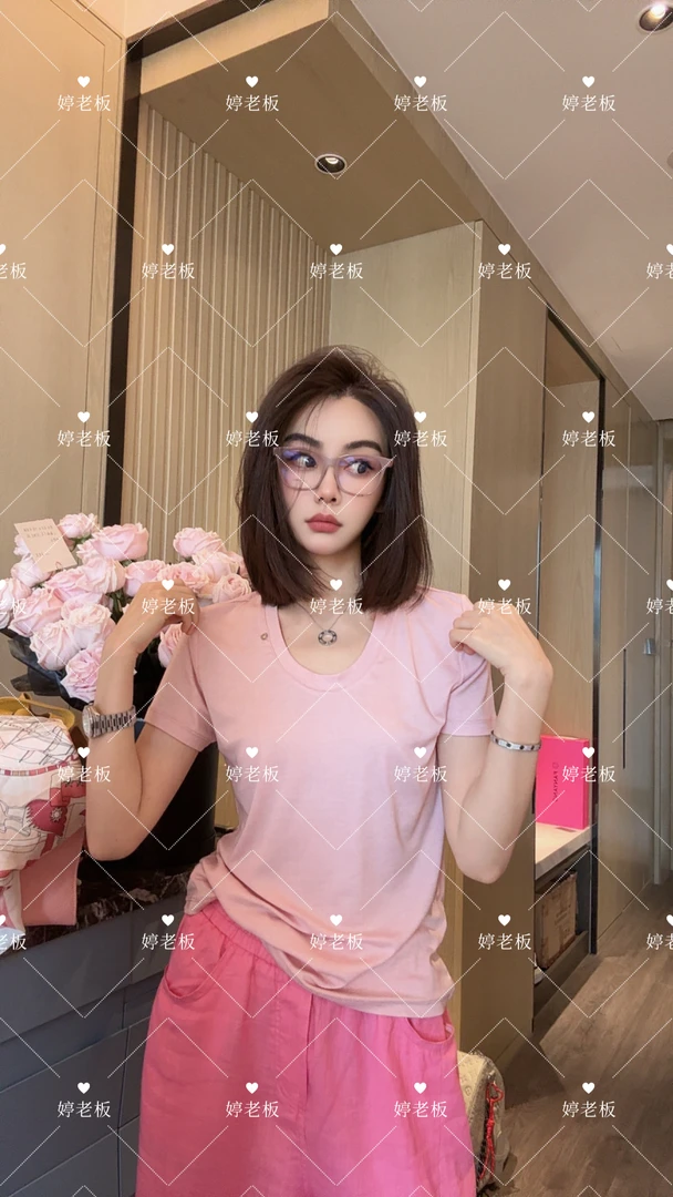 『婷老板』新款、领口小标U形四色百搭短袖T恤6252