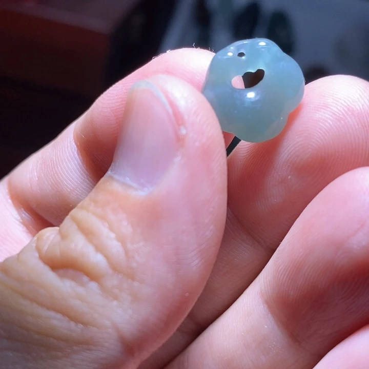 翡翠颈饰未镶嵌好