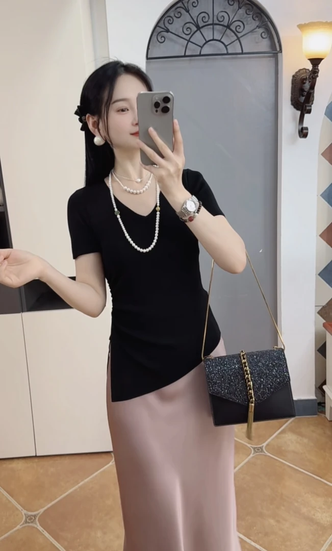 【XING星星定制】法式洋气显瘦减龄V领冰针织