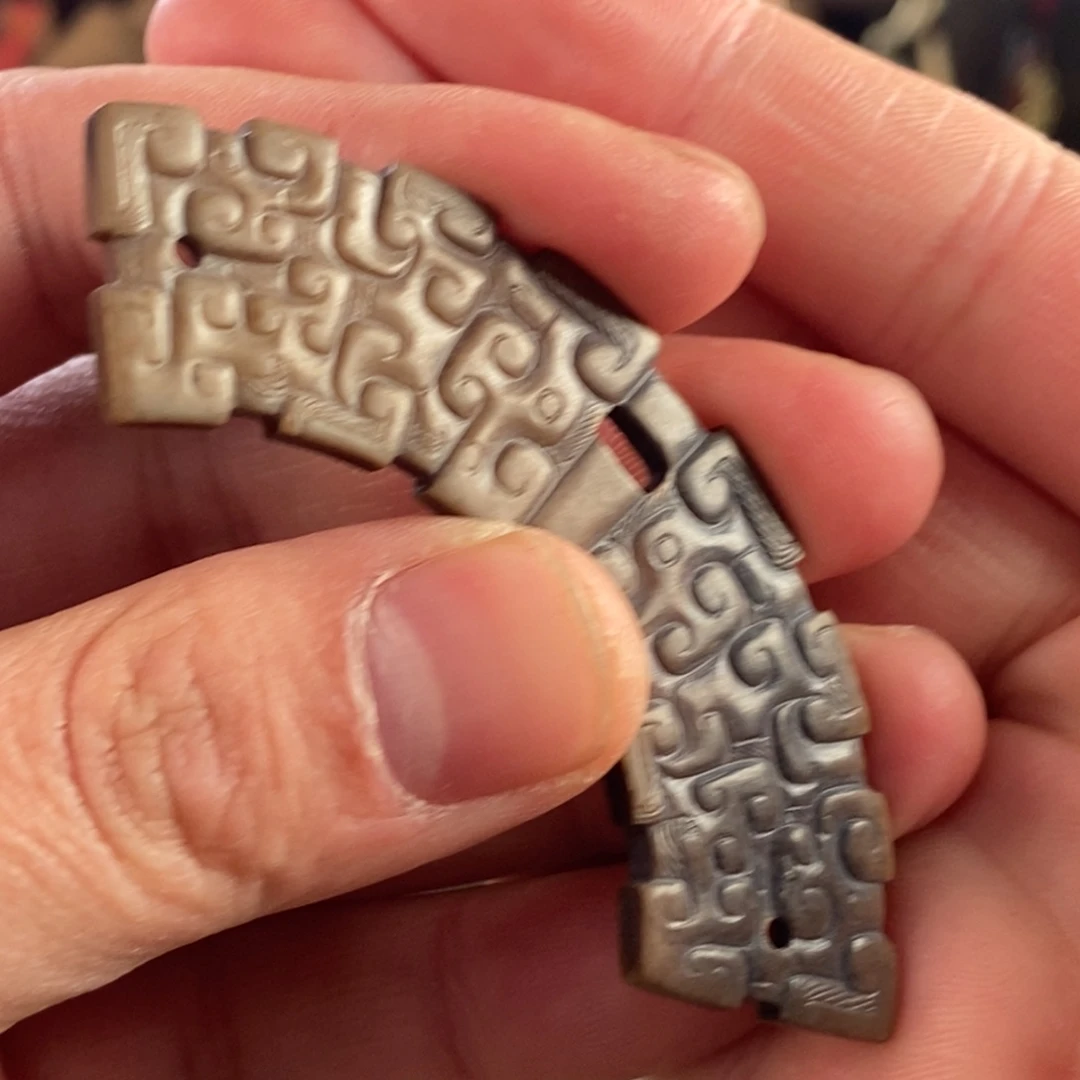 和田玉挂件未镶嵌淡*哥