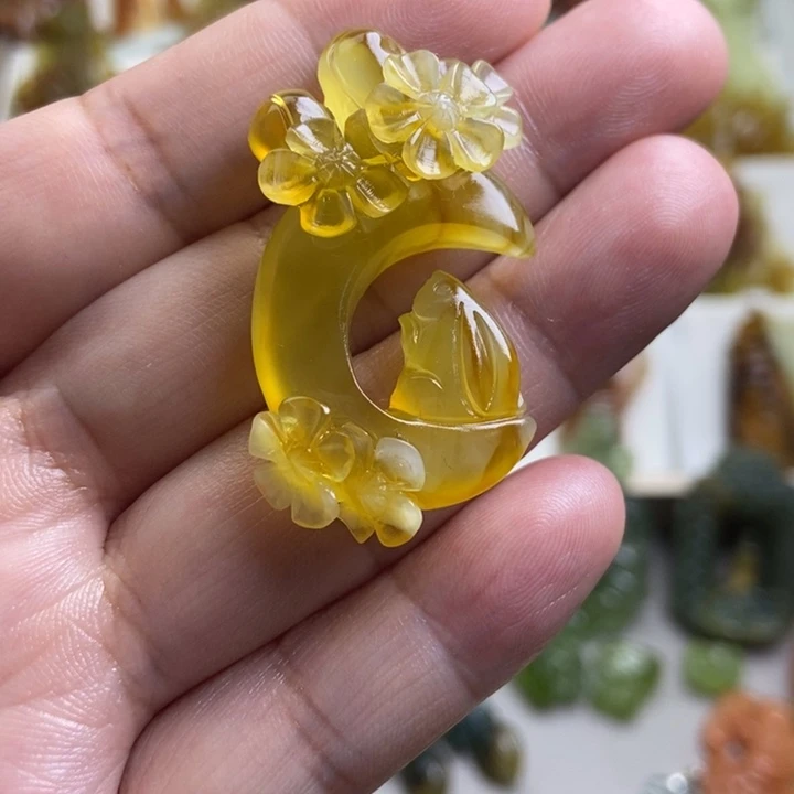 未镶嵌蛇纹石玉挂件