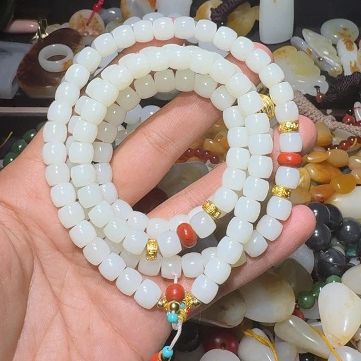 和田玉未镶嵌项链