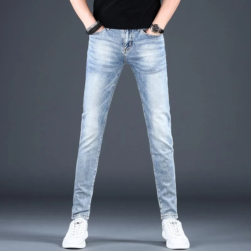2025夏季新款高端轻奢牛仔裤男士刺绣薄款浅蓝潮流男装休闲长裤子