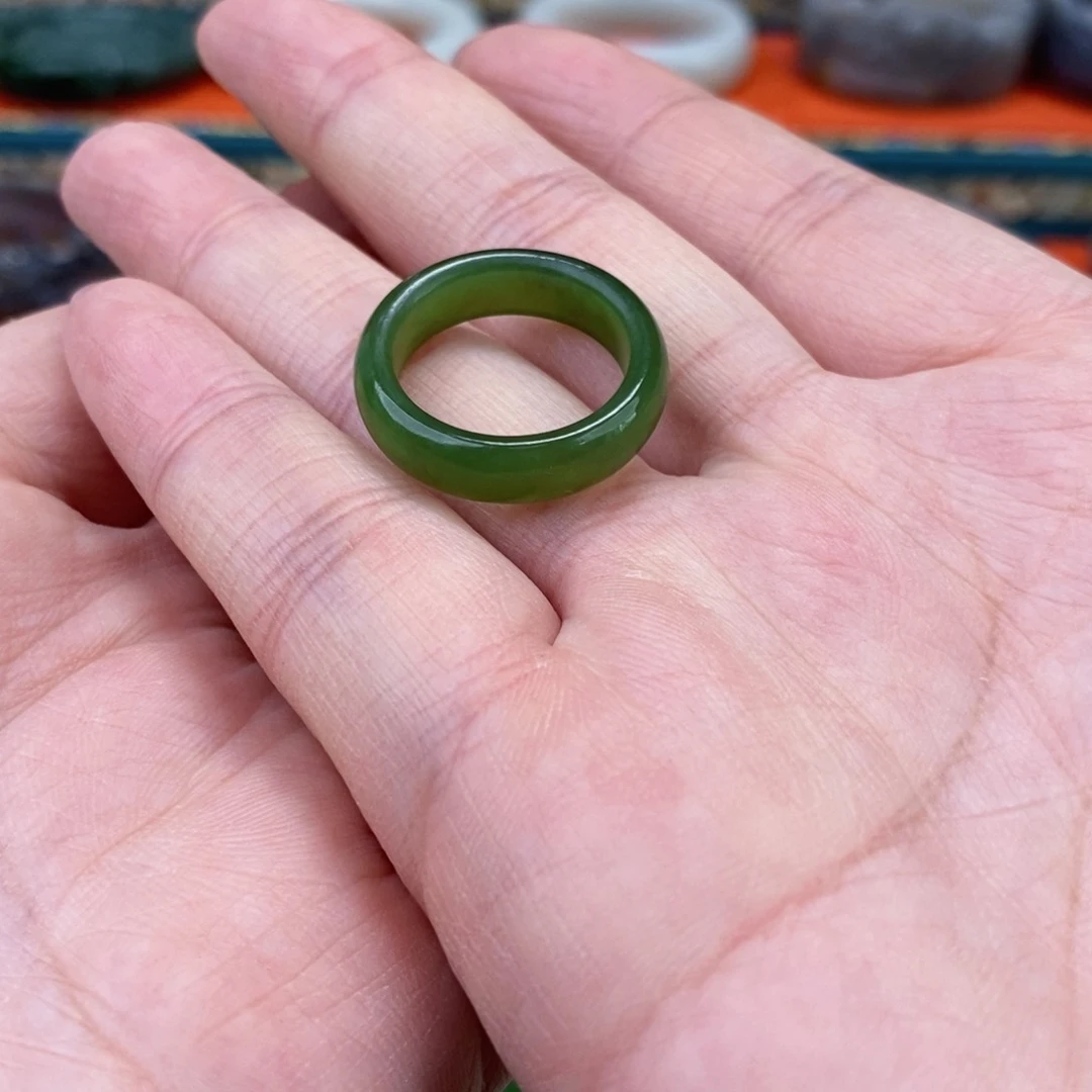 和田玉戒指18未镶嵌