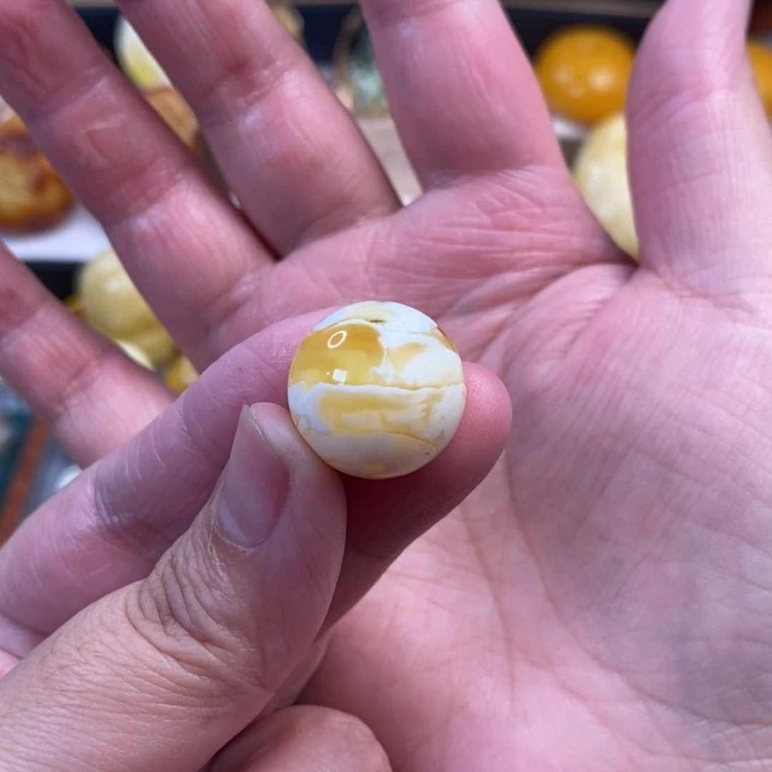 未镶嵌琥珀裸石金瓷白溶洞妖花圆珠17.5