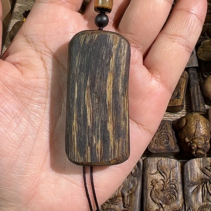 沉香碎屑沉香黑棋楠沉香牌9.8克