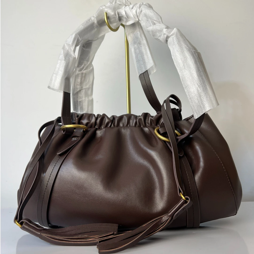 麦麦甄选-谬家抽绳褶皱收口腋下包44*16*10cm