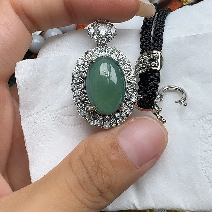 颈饰未镶嵌翡翠翡翠