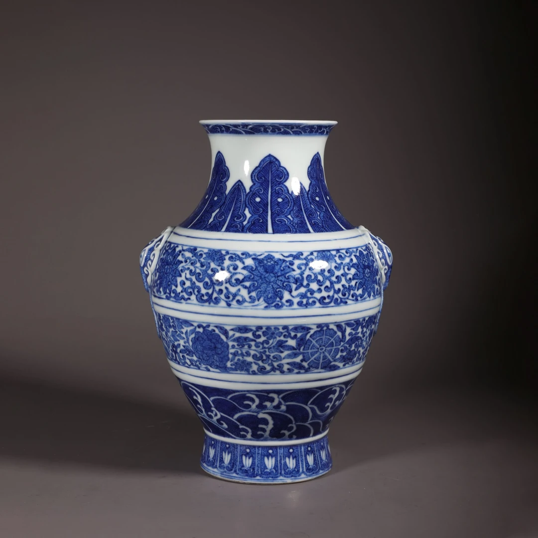 LOT021909 清光绪 青花缠枝莲铺首尊