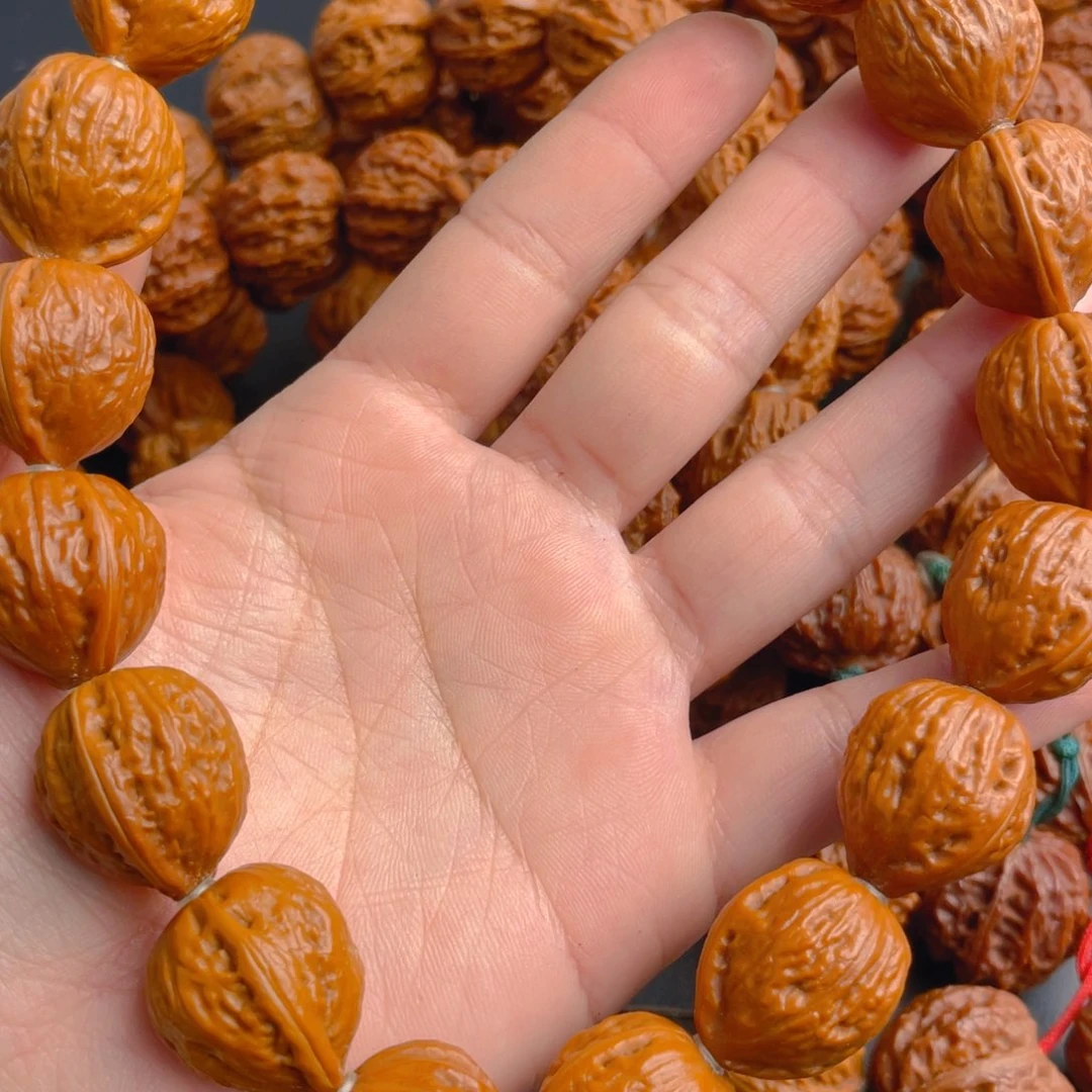 文玩核桃吊坠?****你野生文玩手持