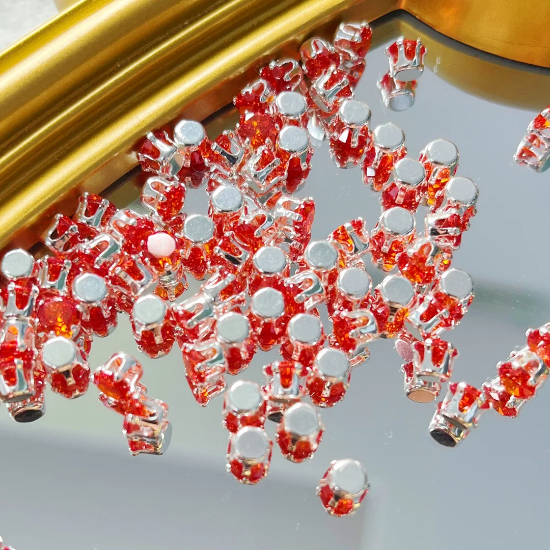 左夕M8895【50颗银底锦鲤色升级卡5圆形爪钻】DIY配饰爪钻