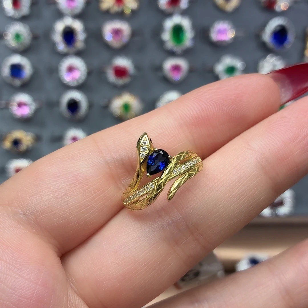 925银培育皇家蓝色宝石