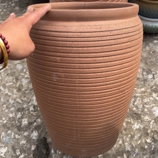 红陶口24高37瑕疵