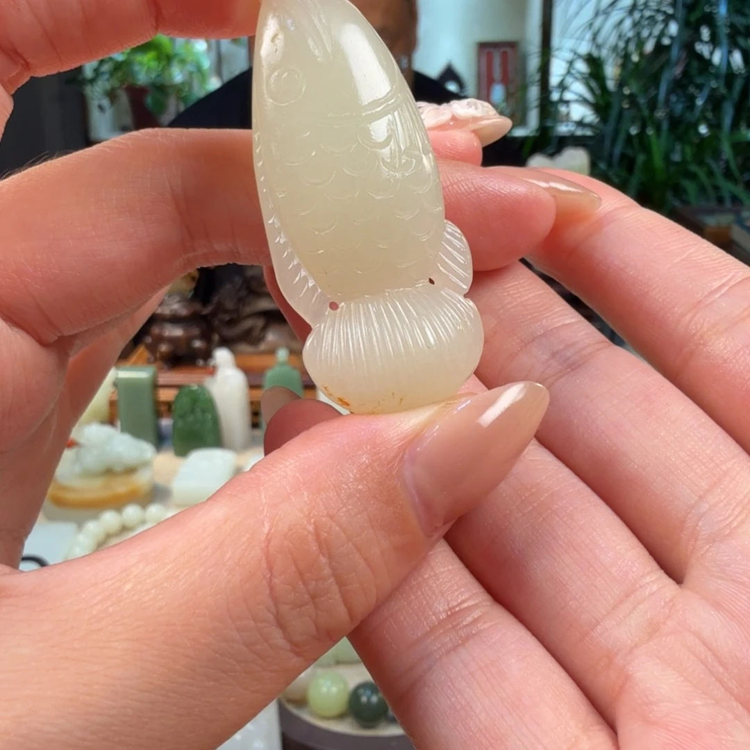 和田玉未镶嵌颈饰伊**8