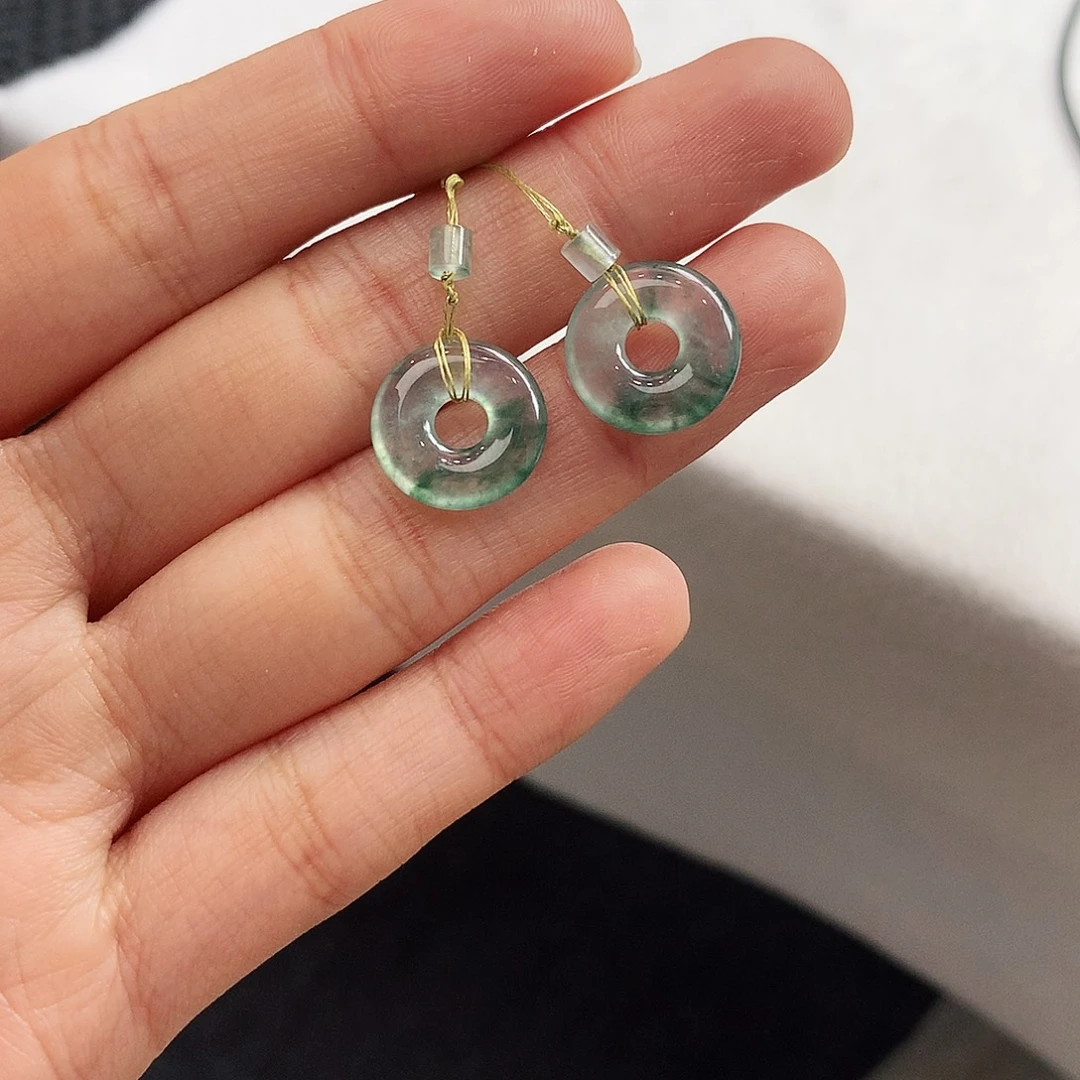 翡翠未镶嵌戒指甜甜圈