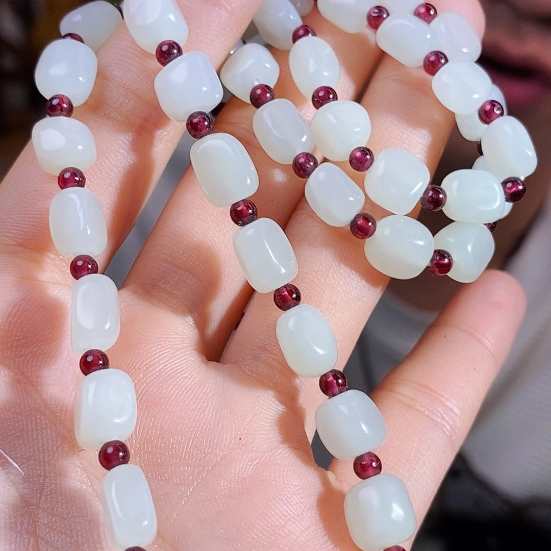 和田玉颈饰未镶嵌多样性发货发一条