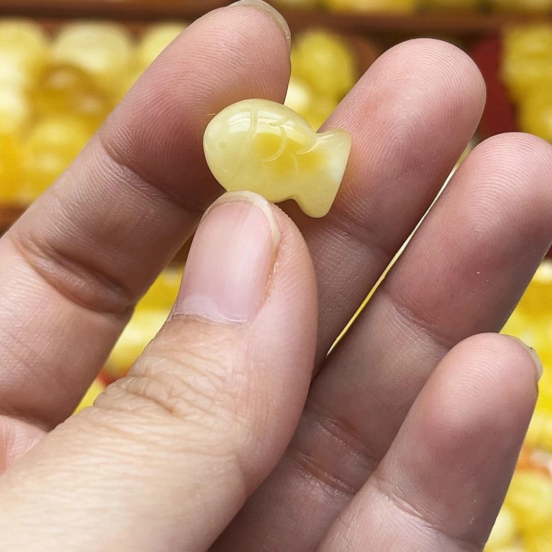 蜜蜡未镶嵌裸石天然