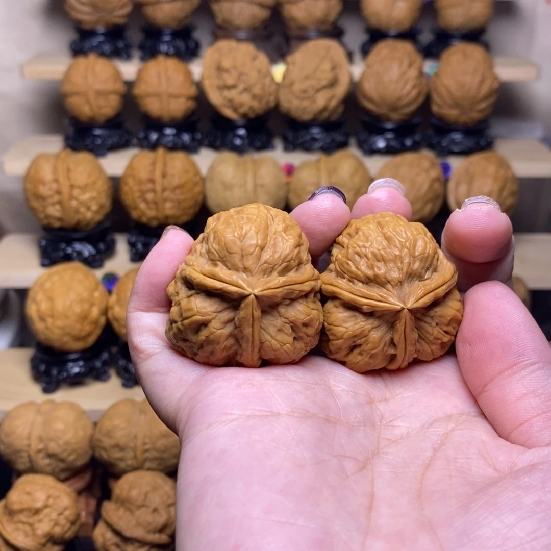 把件文玩核桃Z黄金三棱………8