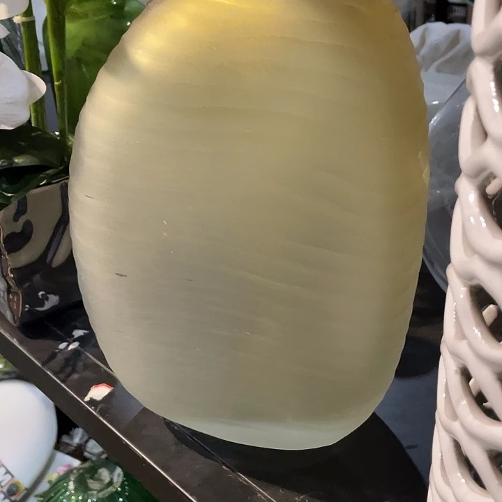 陶瓷花瓶部分（微瑕）