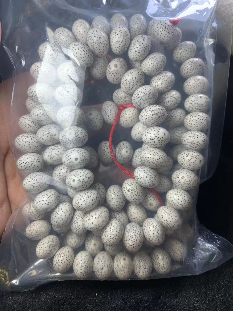 星月菩提脱脂顺白脖挂
