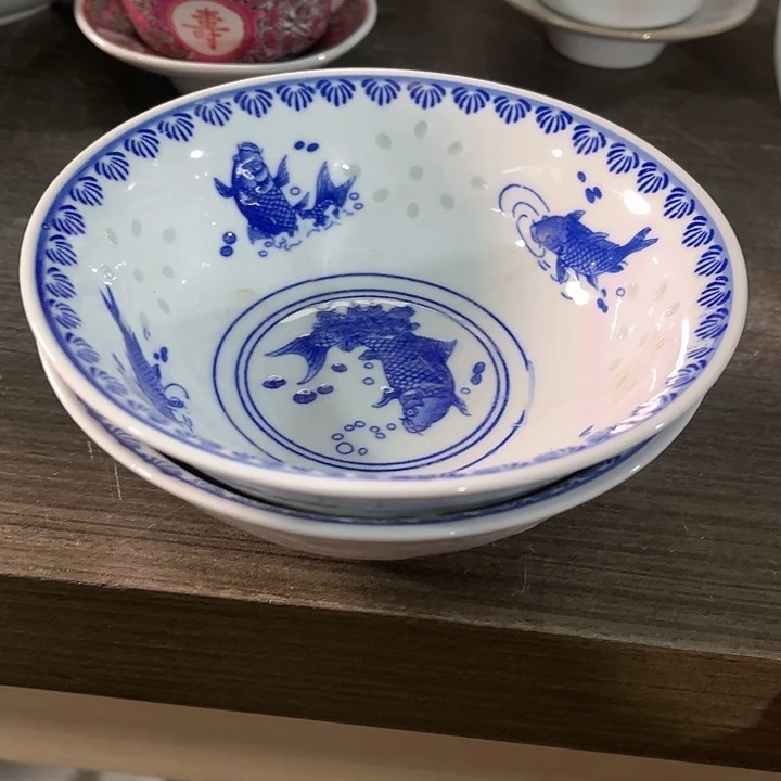 瓷片/////直径14.5厘米。2个。