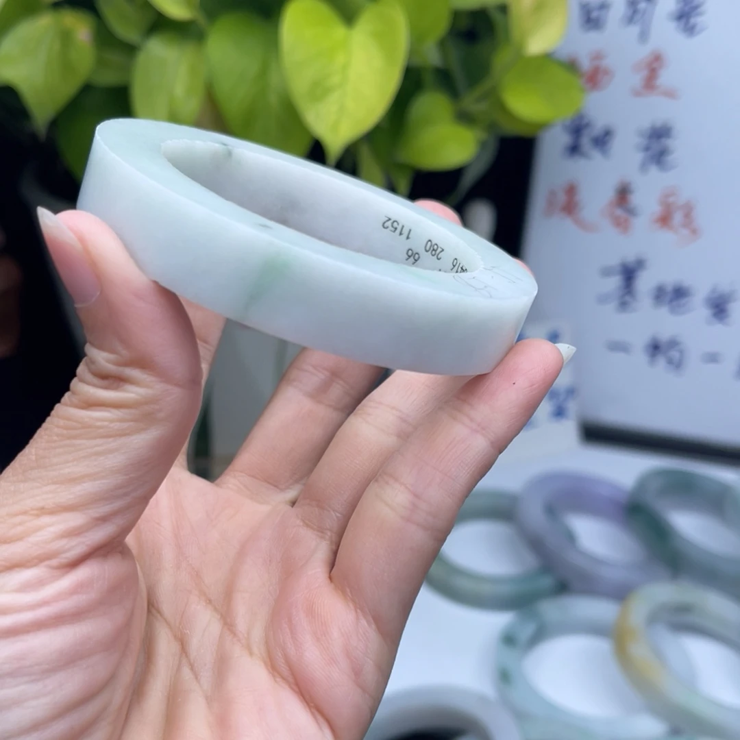 定制翡翠55圆条未镶嵌