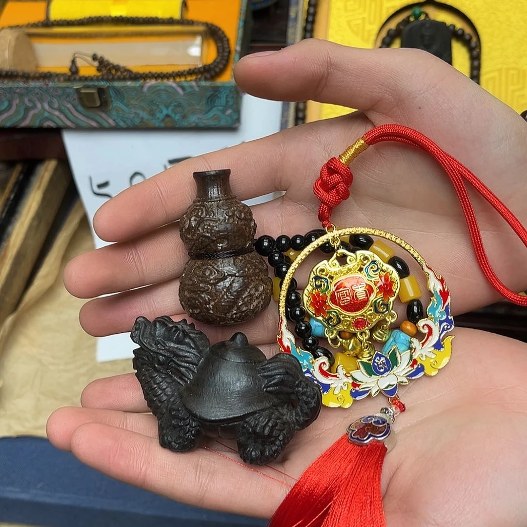 大叶紫檀（黑酸枝木类）