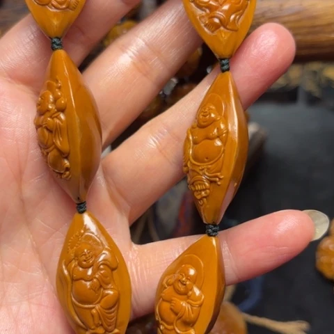 君***兰橄榄核雕手工弥勒