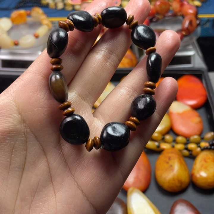 灬***开和田玉未镶嵌颈饰