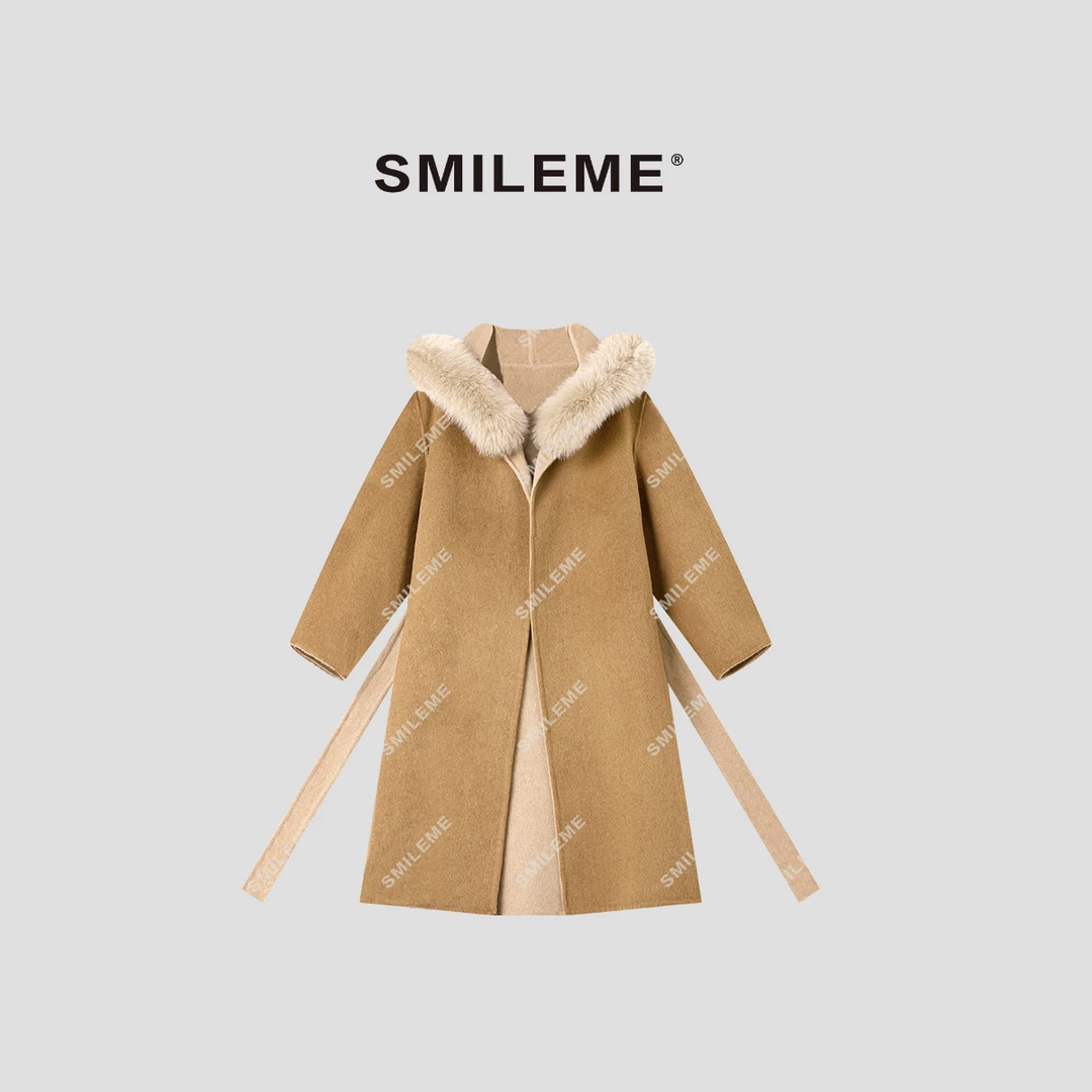 3-SMILEME【冬雪映梅】羊绒羊毛混纺狐狸毛领羊绒外套MA09426101