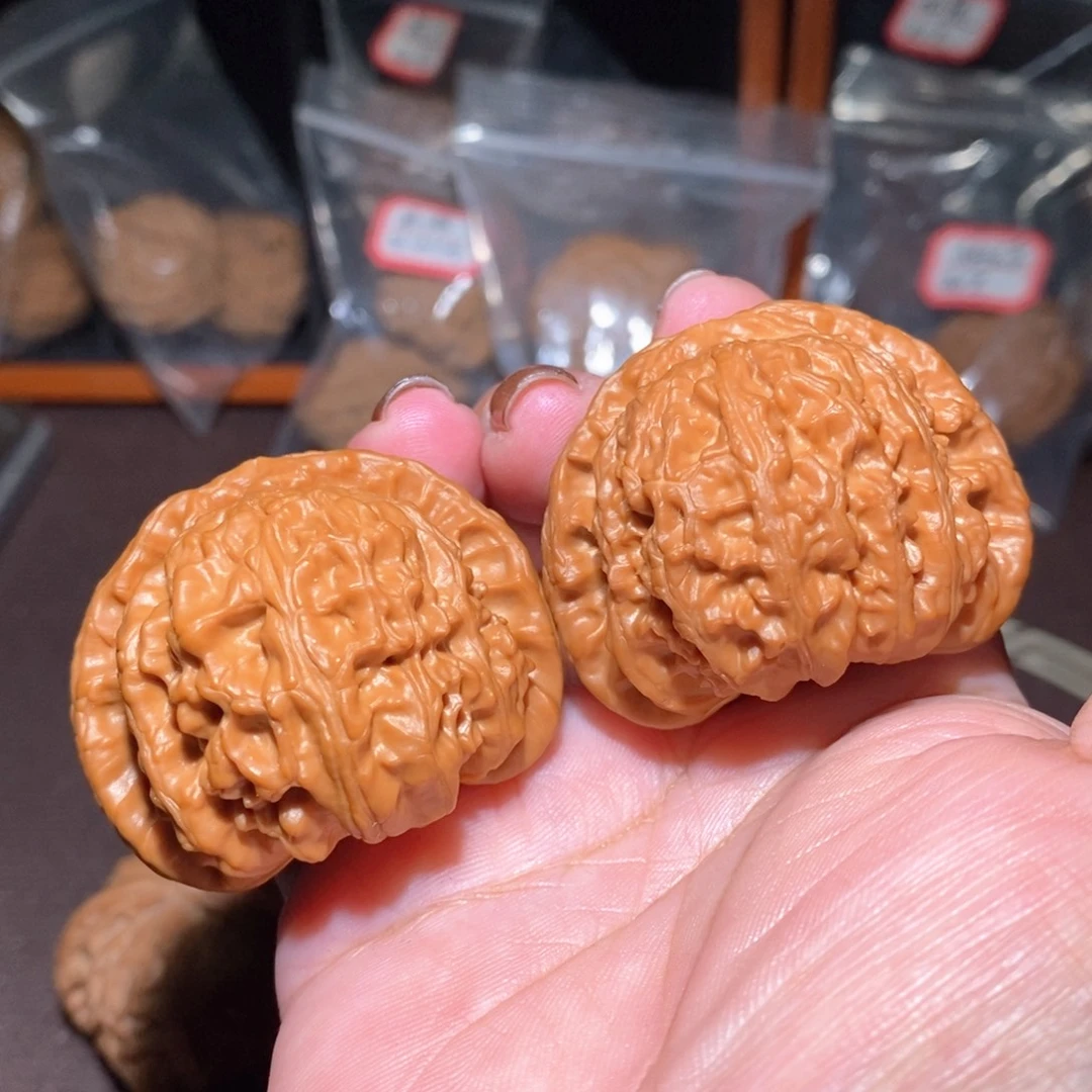 K***l把件文玩核桃白狮子