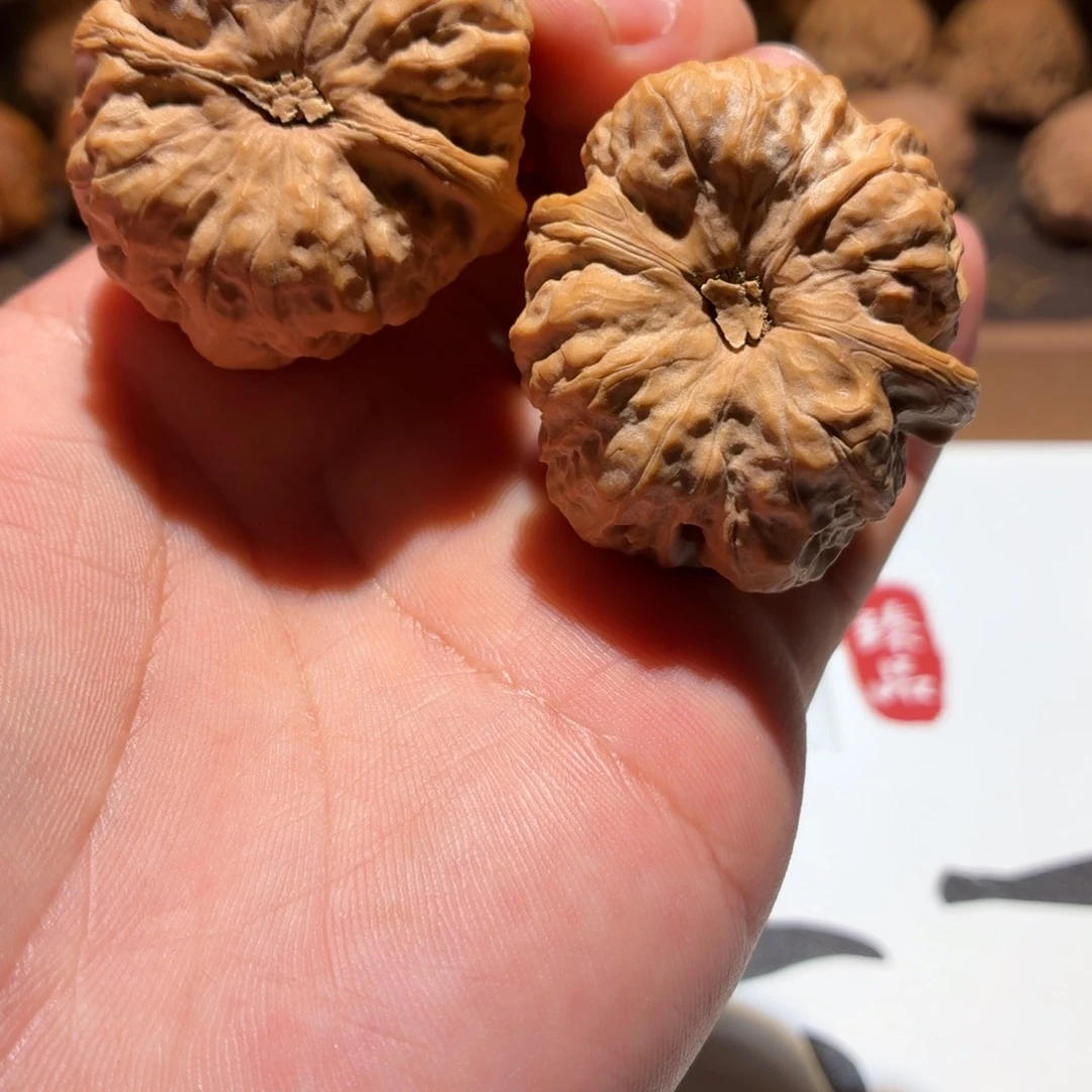 l***e文玩核桃吊坠蛤蟆头F05