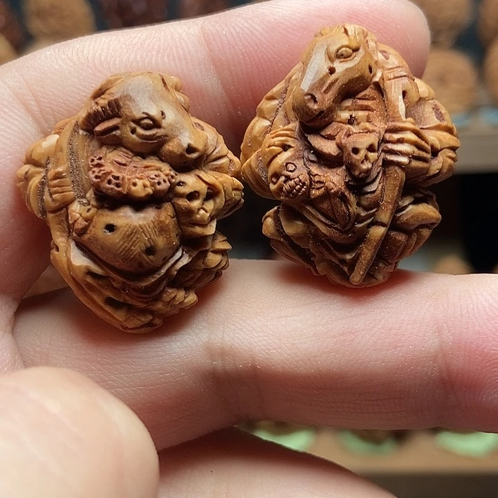 桃核整身牛头马面