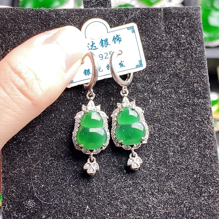 翡翠未镶嵌耳饰耳包