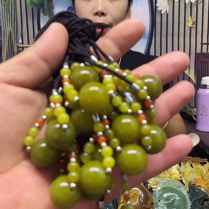 未镶嵌蛇纹石玉颈饰