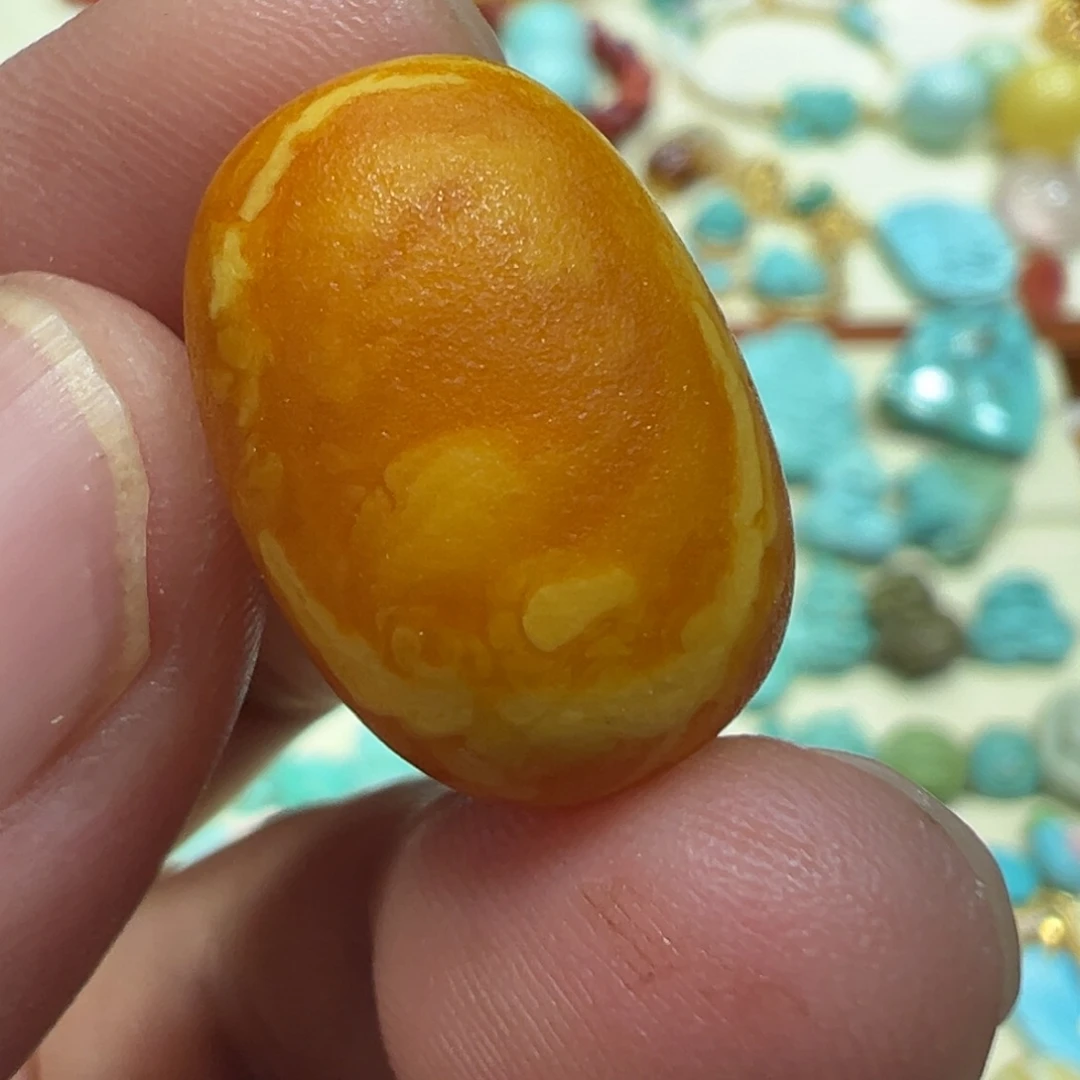 琥珀颈饰未镶嵌枣珠