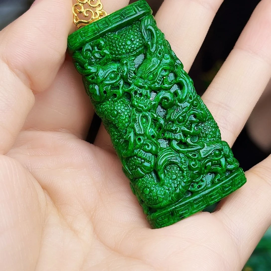 翡翠18K金镶嵌颈饰多样性