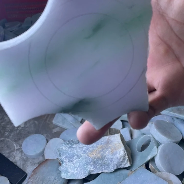 定制翡翠未镶嵌翡翠