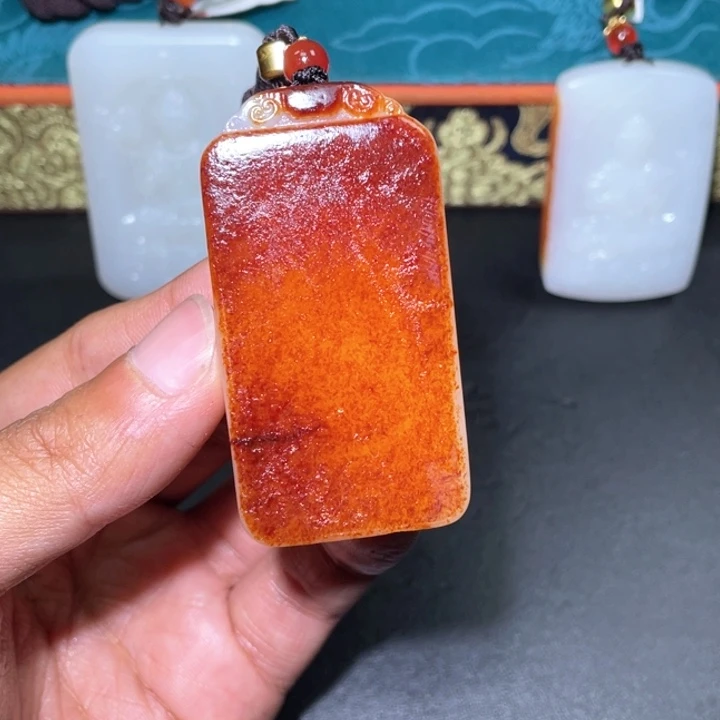 和田玉未镶嵌颈饰J