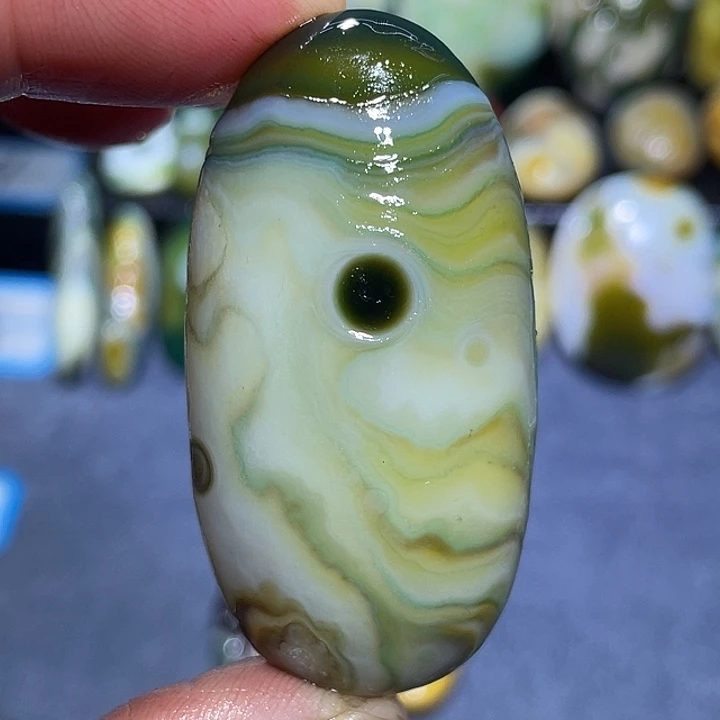 玛瑙/玉髓未镶嵌珠宝奇石