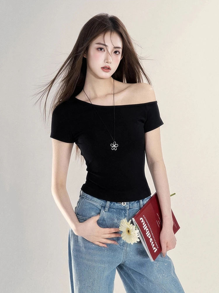 一字斜肩黑色短袖t恤女春夏2025新款修身露肩打底衫百搭显瘦上衣