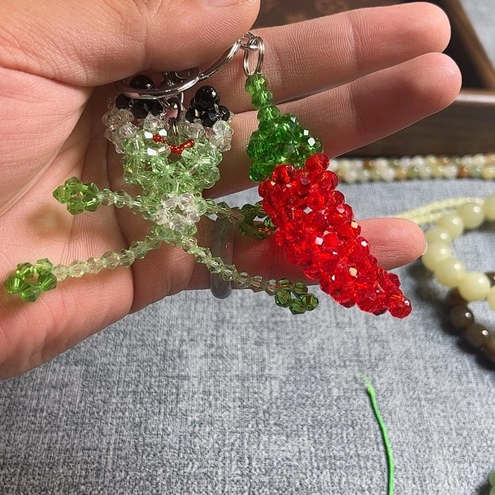 和田玉（糖玉）未镶嵌颈饰木****?