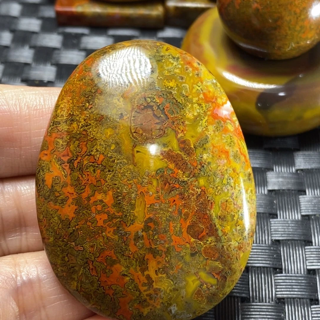 玛瑙/玉髓颈饰未镶嵌烟*