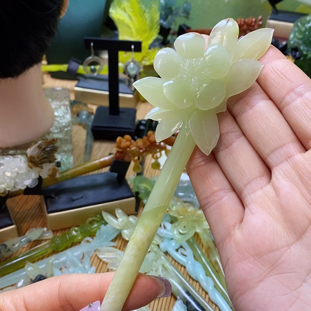 蛇纹石玉发簪未镶嵌