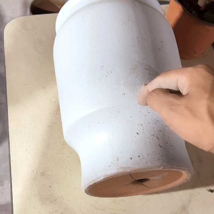 紫砂花盆口径20高度31一只底部瑕疵