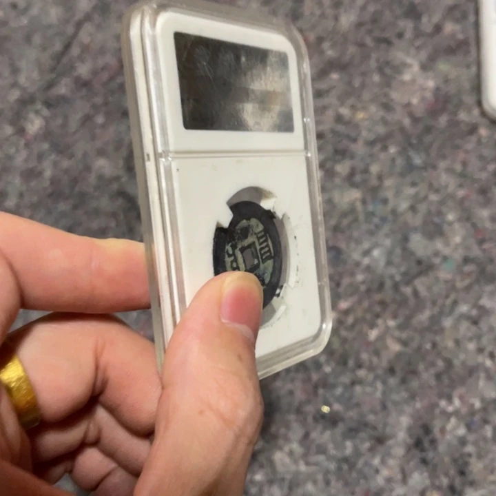 瓷片不靠谱不吃饭健康女v估计快