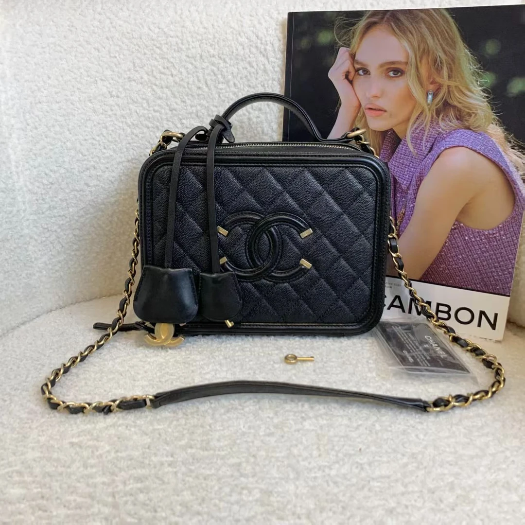 99新 Chanel/香奈儿 壹臻/黑金牛相机包中号 25开 15181836